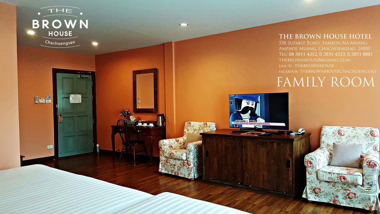 The Brown House Hotel Чаченгсау Экстерьер фото